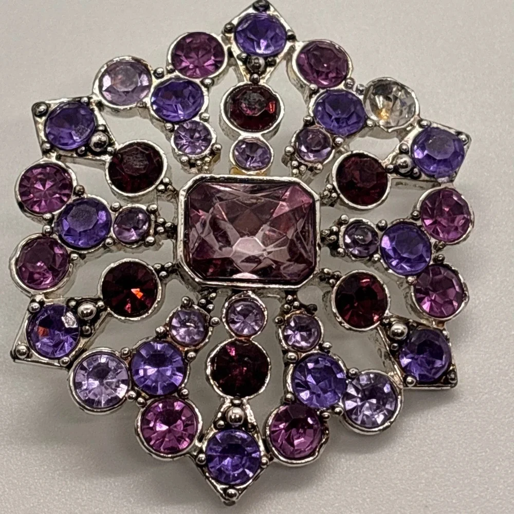 Vintage LC Rhinestone Brooch Silver Tone Purple Pink Floral Statement Pin - Picture 5 of 8